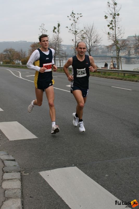 Tudás Útja Félmaraton Futóverseny Half Marathon Budapest, JÓZSVAI Dávid, OLASZ László