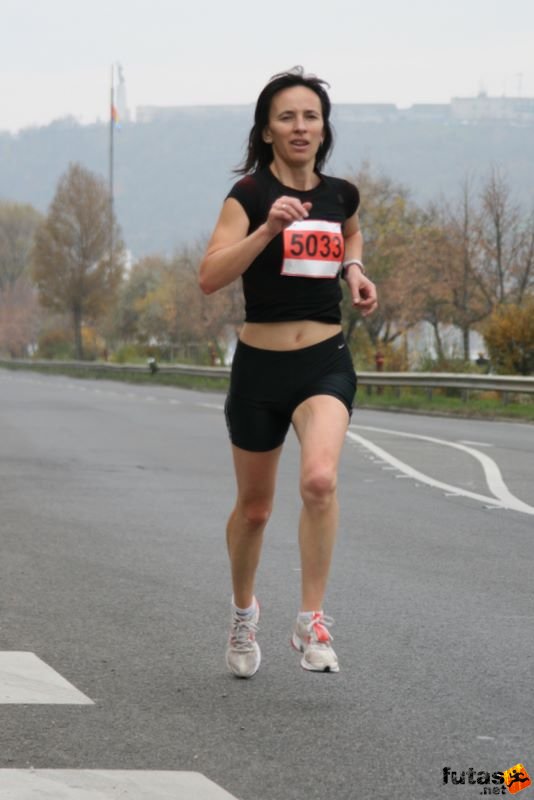 Tudás Útja Félmaraton Futóverseny Half Marathon Budapest, Zsuzsa