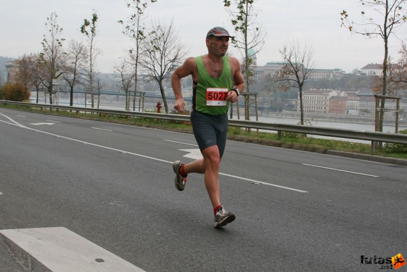 Tudás Útja Félmaraton Futóverseny Half Marathon Budapest, Miki
