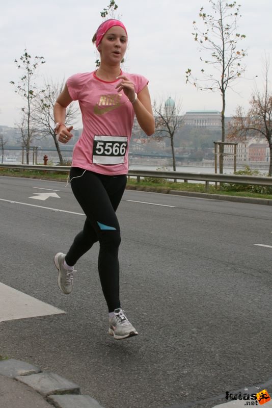 Tudás Útja Félmaraton Futóverseny Half Marathon Budapest, GERA Eszter, Szegedi Tudományegyetem