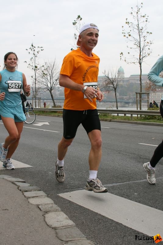 Tudás Útja Félmaraton Futóverseny Half Marathon Budapest, DR. KASSAI Károly
