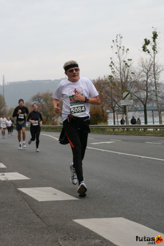 Tudás Útja Félmaraton Futóverseny Half Marathon Budapest, RÓKA László