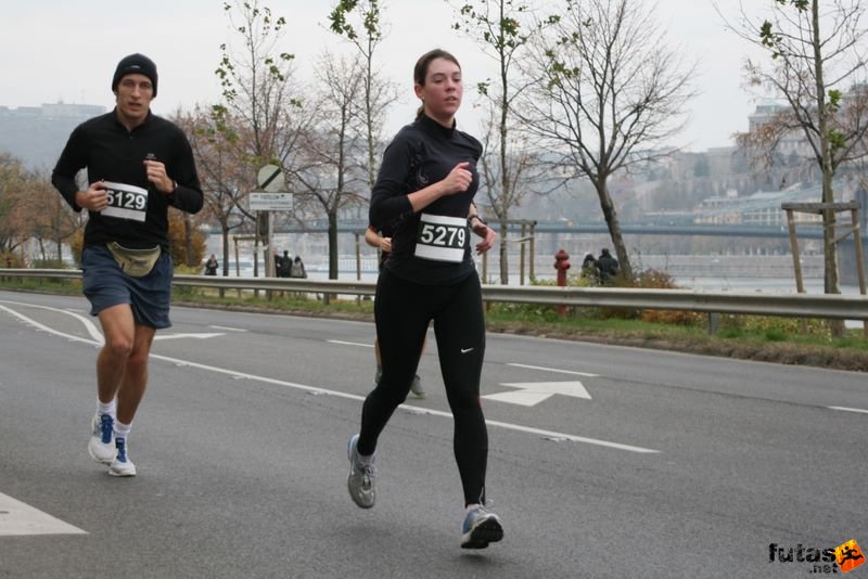 Tudás Útja Félmaraton Futóverseny Half Marathon Budapest, JUHÁSZ Hajnalka