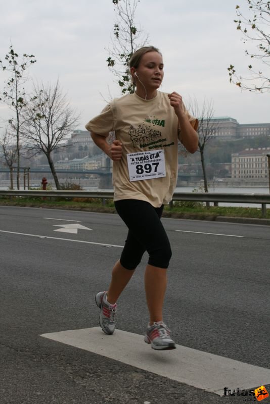 Tudás Útja Félmaraton Futóverseny Half Marathon Budapest, tudas_utja_felmaraton_1156.jpg
