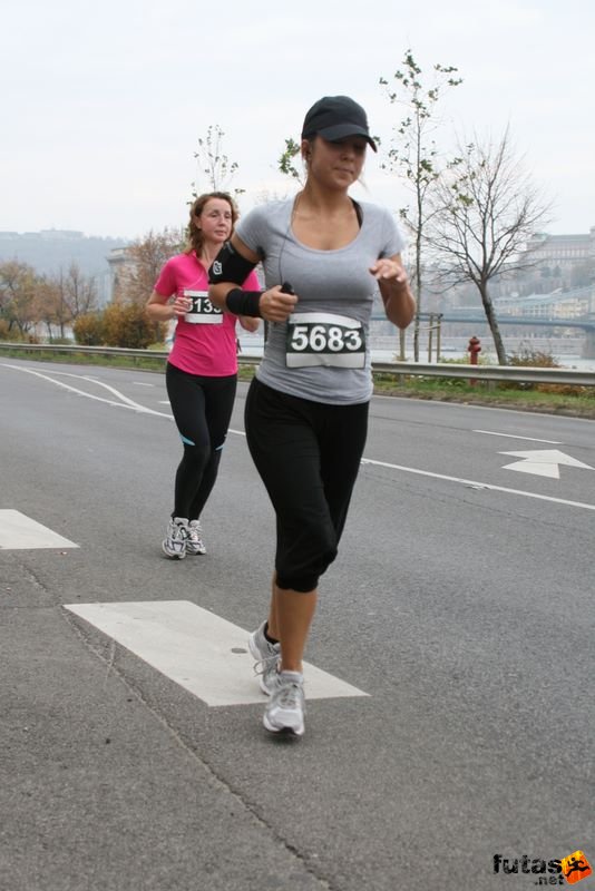 Tudás Útja Félmaraton Futóverseny Half Marathon Budapest, VASS Vivien