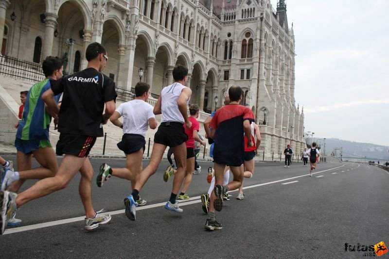Tudás Útja Félmaraton Futás, MESTER Bálint