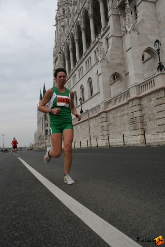 Tudás Útja Félmaraton Futás, PÓTH Mariann