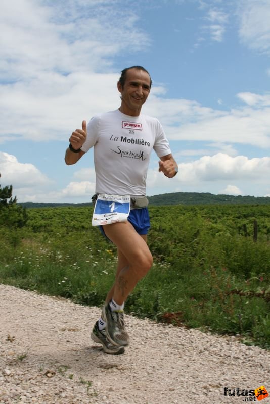 Ultrabalaton futás 2010 futás futók Dörgicse után, Bochons Eusébio Ultrabalaton runner
