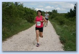 Ultrabalaton futás 2010 futás futók Dörgicse után Csajok a Promenádról