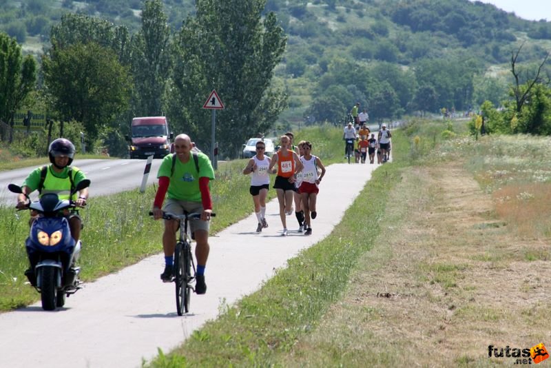 Ultrabalaton Rajt Tihany 2010, váltósok az élen