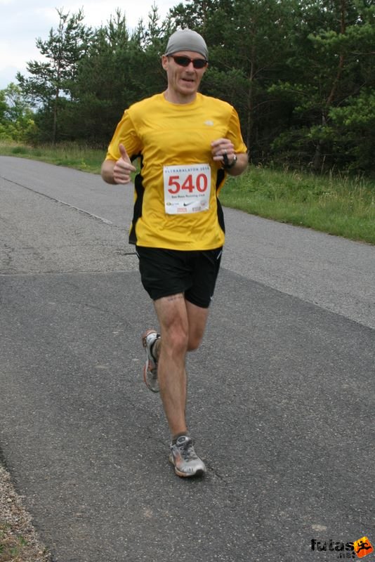 Ultrabalaton Ultramarathon 2010, Sea Bass Running Club futó