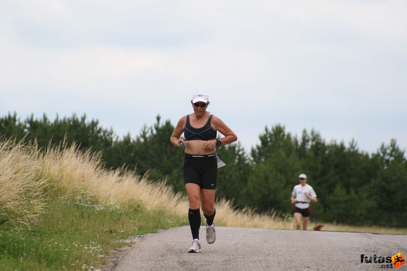 Ultrabalaton Ultramarathon 2010, Máténé Varju Edit