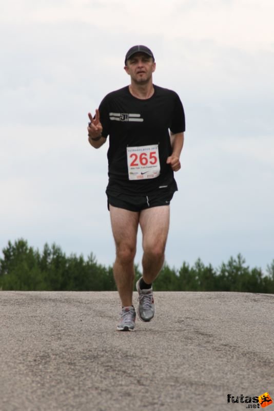 Ultrabalaton Ultramarathon 2010, Nike Futóklub Tata Fuss Forest fuss!