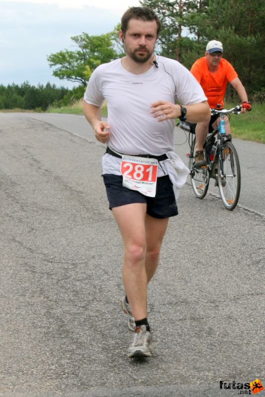 Ultrabalaton Ultramarathon 2010, Larsen - Akibaci Módszer, Futóbolondok SE
