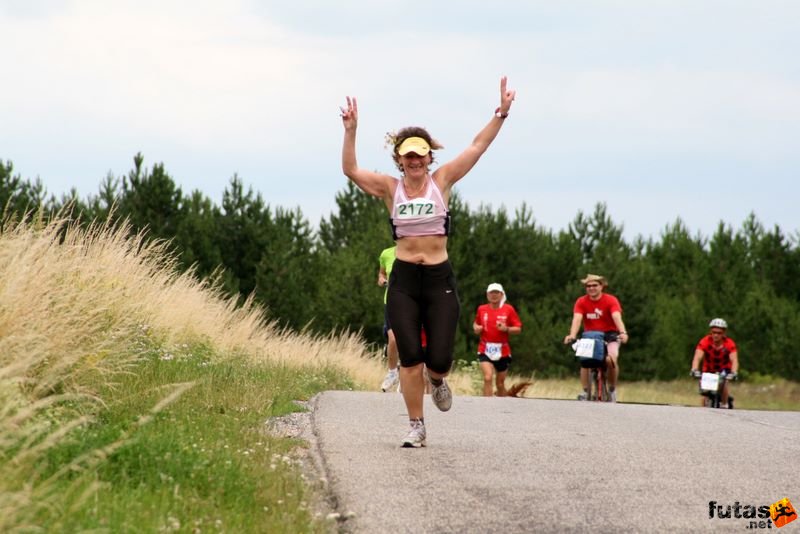Ultrabalaton Ultramarathon 2010, Fülkorn Andrea Rózsaszín Szeretetgömb