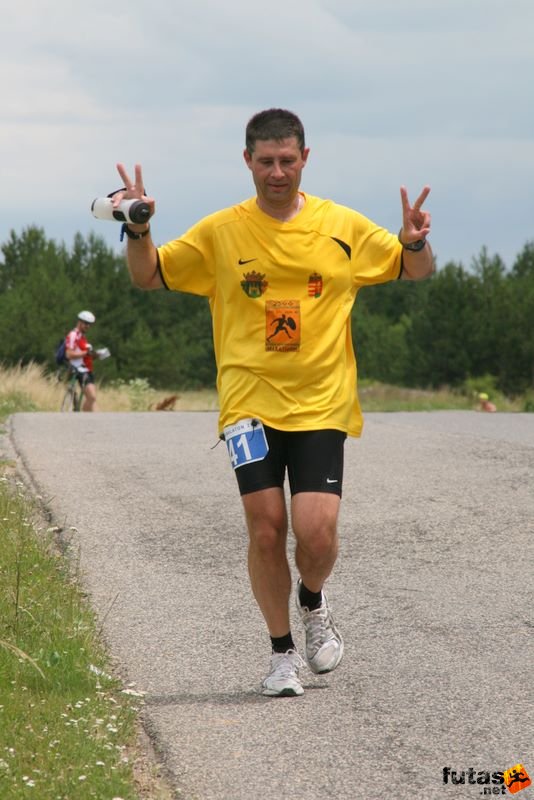Ultrabalaton Ultramarathon 2010, Peti Vízfutár