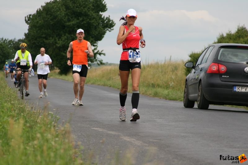 Ultrabalaton Ultramarathon 2010, Dr. Lubics Szilvia ultrafutó