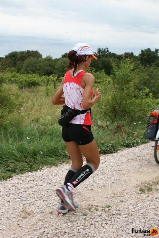 Ultrabalaton Running 2010, Lubics Szilvia