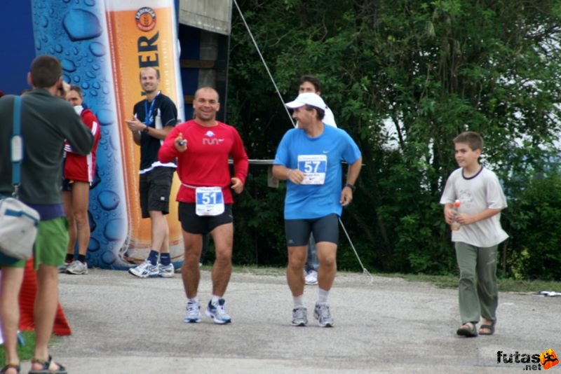 Ultrabalaton Tihany, Illés Gábor és Szabó Béla a célegyenesben