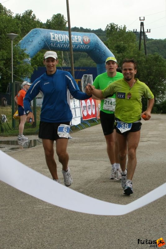 Ultrabalaton Ultrafutás, Lőw András és Fendrik László Ultrabalaton célban Tihany