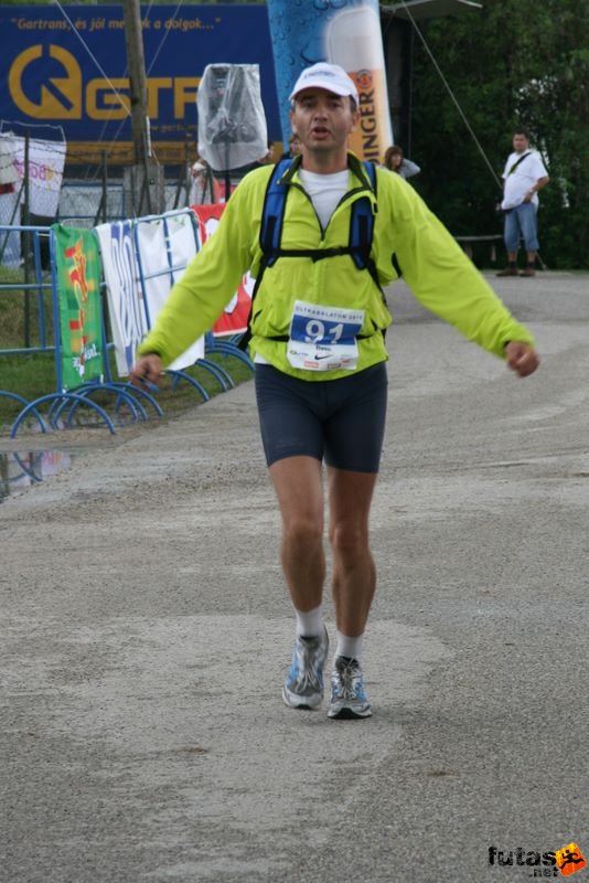Ultrabalaton Ultrafutás, Besenyei József ultrafutó Ultrabalaton finisher