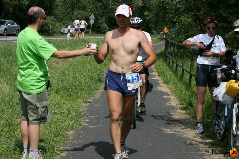 Ultramarathon Ultrabalaton Hungary, SK frissít Balatonederics, ultrafutó Pula Tamás Ultrabalaton finisher