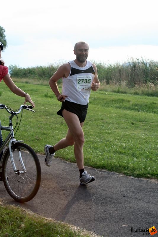 Ultramarathon Ultrabalaton Hungary, futók: Kapj el