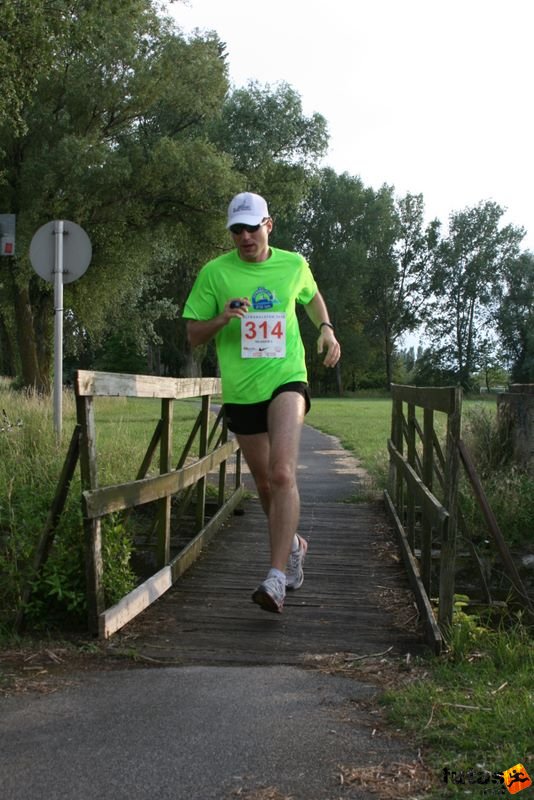 Ultramarathon Ultrabalaton Hungary, Tri Ászok futók