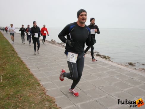 Borenich Gábor BMTE Triatlon Balaton Maraton futás