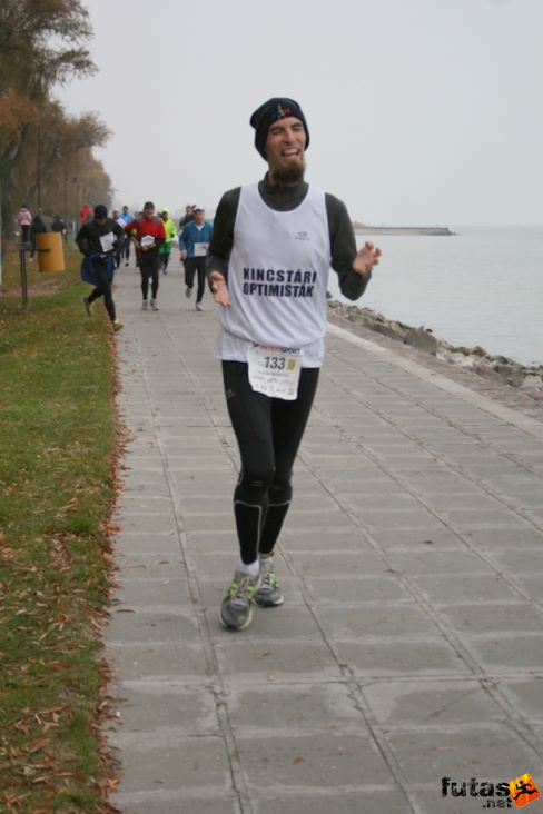 Ádám Balaton Maraton futás