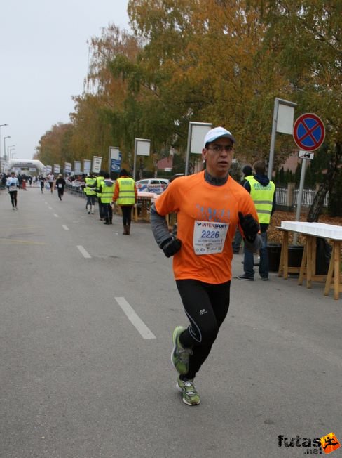 Balogh Tibor Kengyel félmaraton 1:21:21 Balaton Maraton futás