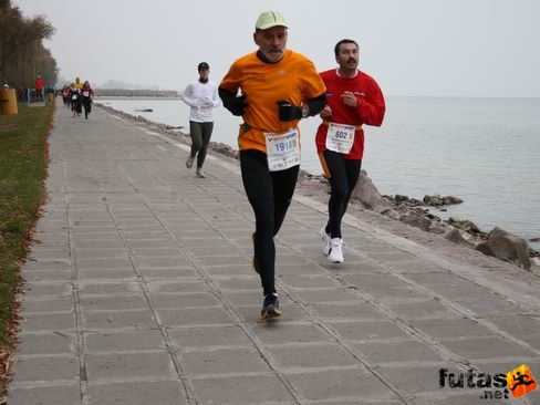 Schneider Gábor Balaton Maraton futás