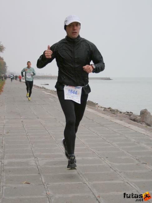 Keller Elek Balaton Maraton futás