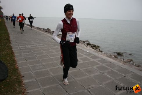 Kálovics Anikó Balaton Maraton futás