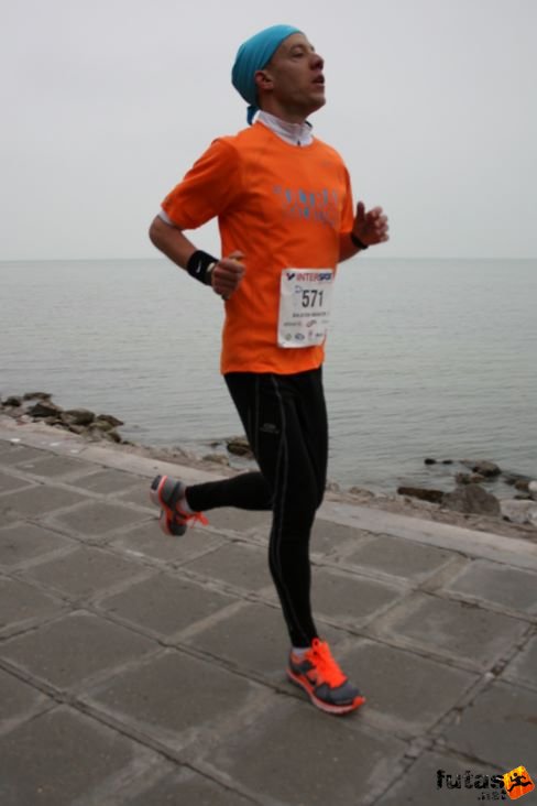 Döbrösi Balázs Balaton Maraton futás