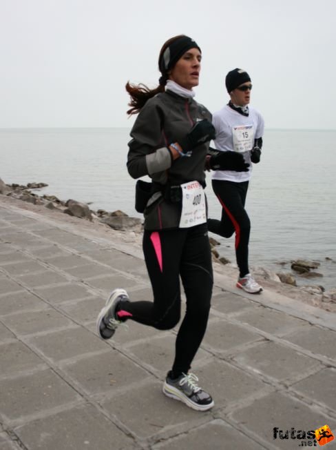 Lubics Szilvia Kanizsai Futóklub Balaton Maraton futás