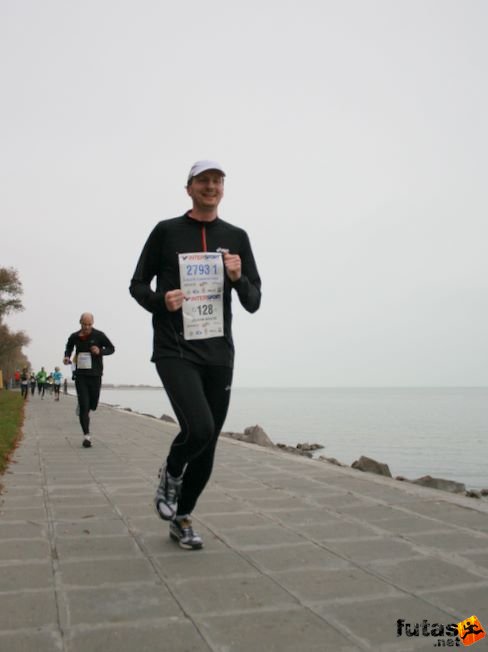 Pálosi-Németh Balázs Dr. Balaton Maraton futás