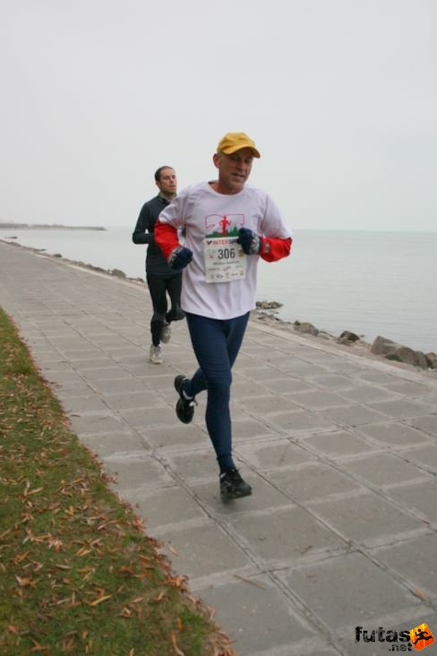 Földvári Zoltán Balaton Maraton futás