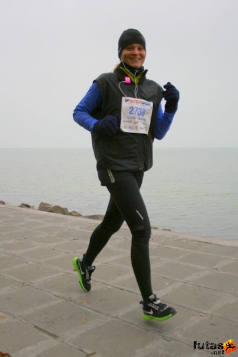 Márton Krisztina Balaton Maraton futás