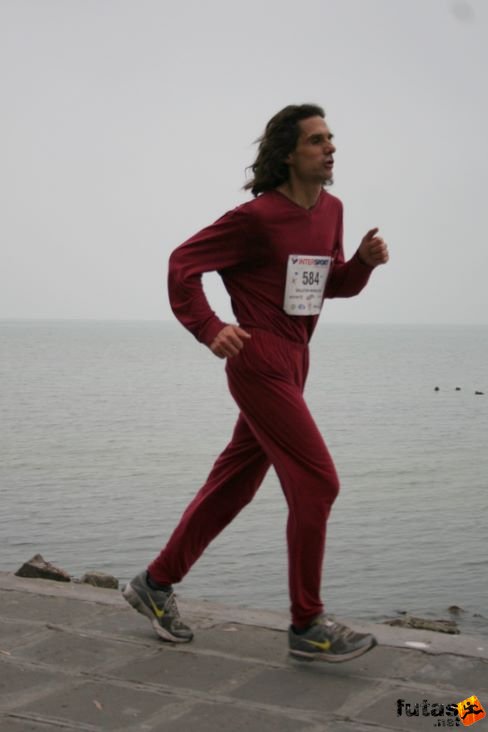 István Balaton Maraton futás