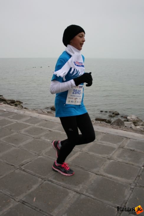 Ildikó  Nike Futóklub Balaton Maraton futás