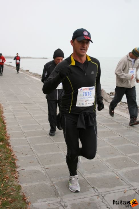 Miholics Tibor Balaton Maraton futás