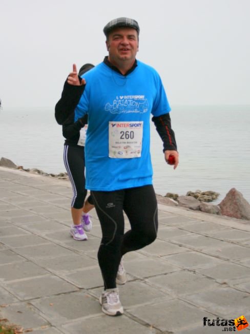 Peizer Szabolcs Balaton Maraton futás