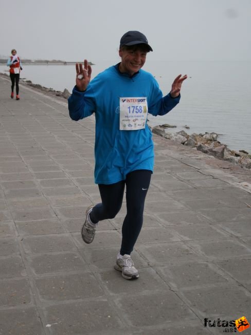 Kiss Katalin Balaton Maraton futás