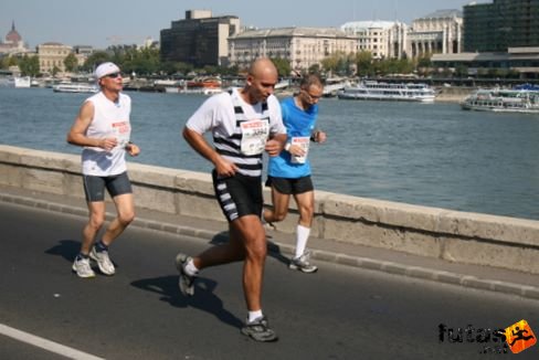 Danubius Nemzeti Hajós Egylet Budapest Marathon futás