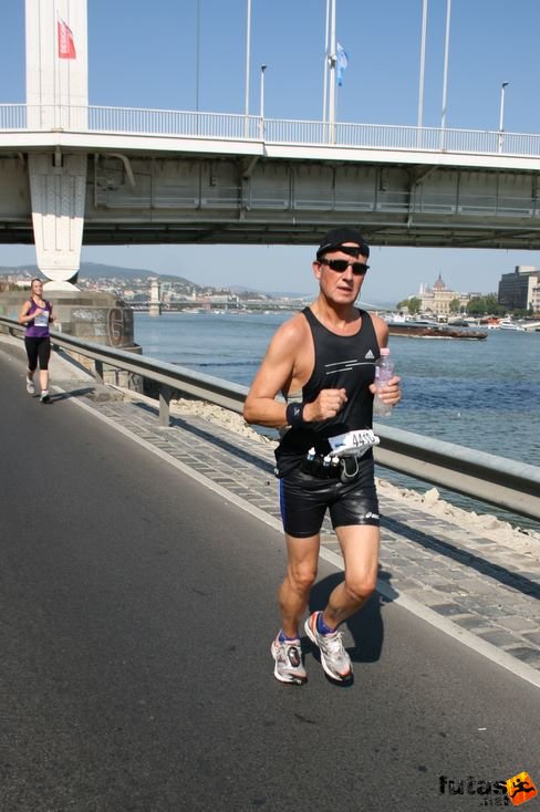 Behague Herve PHILLIPIDES TEMPLEUVE Budapest Marathon futás
