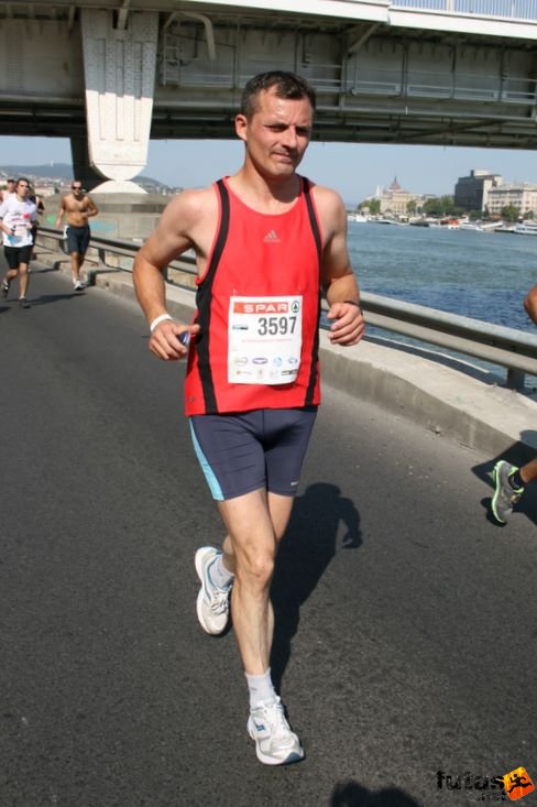 Nyergesújfalu Budapest Marathon futás