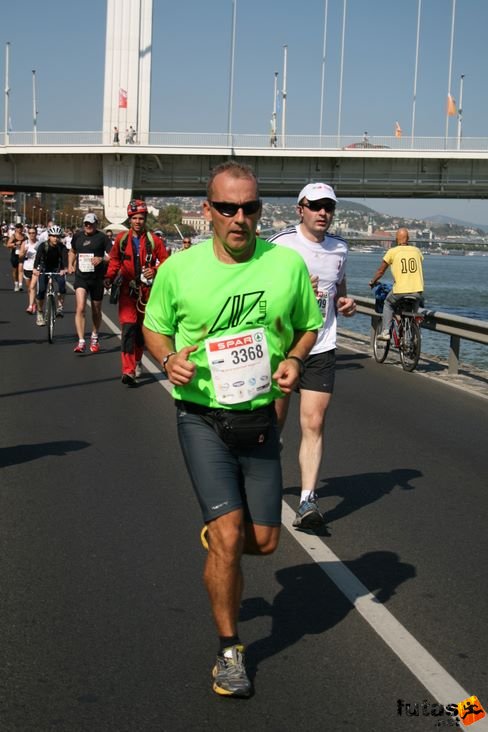 budapest_marthon_1876.jpg Budapest Marathon futás