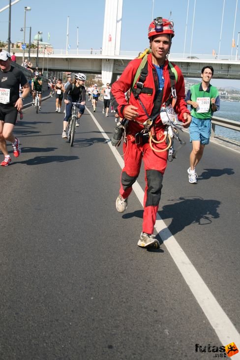 budapest_marthon_1880.jpg Budapest Marathon futás