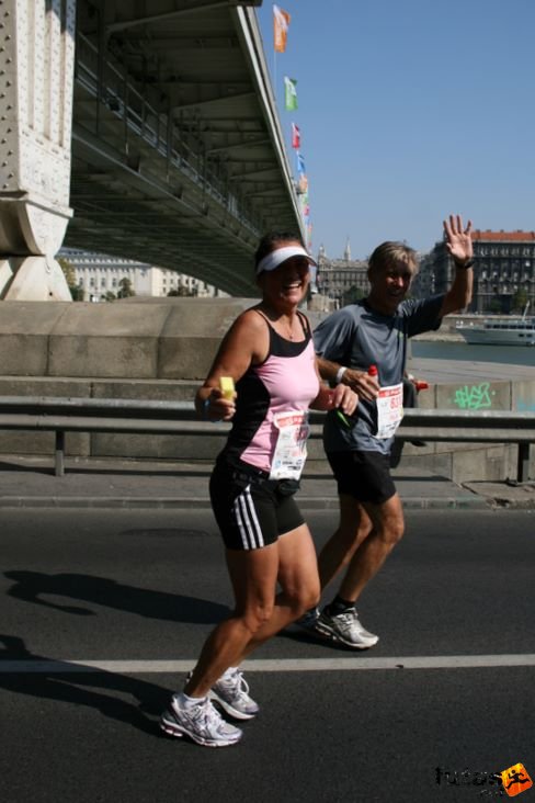 Kasztel Tünde Györgyi, Albicz Ernő 30 km futás Budapest Marathon futás